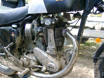 Englische Motorenkunst.