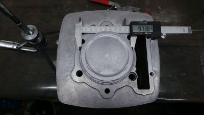 k-20170720_164809.JPG (79.74 KiB) 6406 mal betrachtet Kolben von XR 600 R passt.